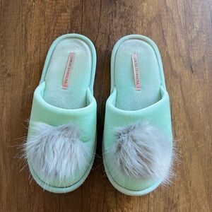Victoria's Secret Size Small 5.5- 6 Mint Green Gray Faux Fur Pom-Pom Slippers